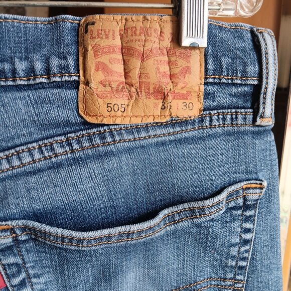 36x30 Levis 505 Jeans Regular Fit Distressed trash Denim Straight Leg Red Tab - Picture 3 of 7